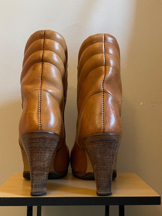 Vintage Western-Style Ankle Boots Cognac Quilted Leather – Size 6–6.5 GUVC *NOTE - Picture 6 of 12